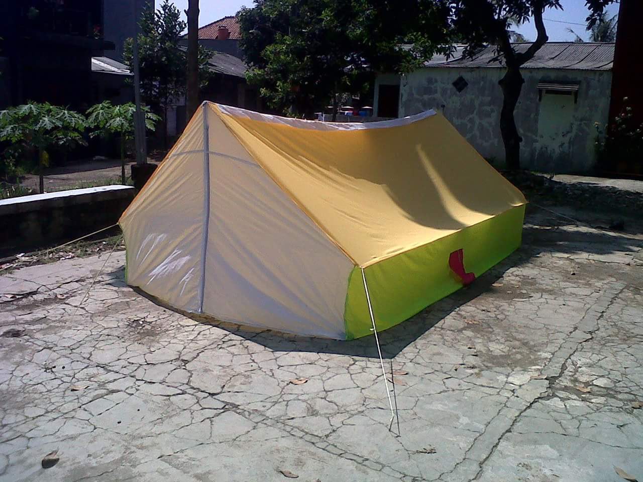 Tenda Muat 5 Orang